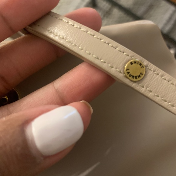 100% authentic YSL toy lou lou Handbag - Picture 10 of 11